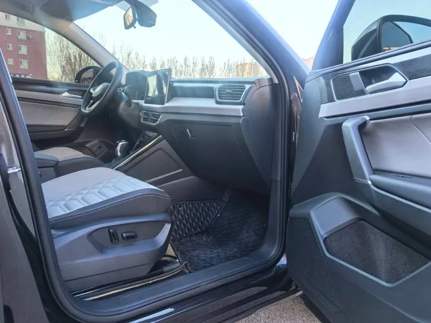 2025 Volkswagen Tayron 2.0T 186HP L4 7DCT,autocango,china used car exporter,china ev exporter,chinese used car exporter,chinese used ev exporter