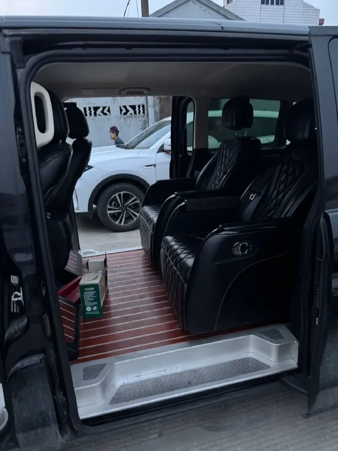 2020 Mercedes-Benz Vito 2.0T 211HP L4 9AT,autocango,china used car exporter,china ev exporter,chinese used car exporter,chinese used ev exporter