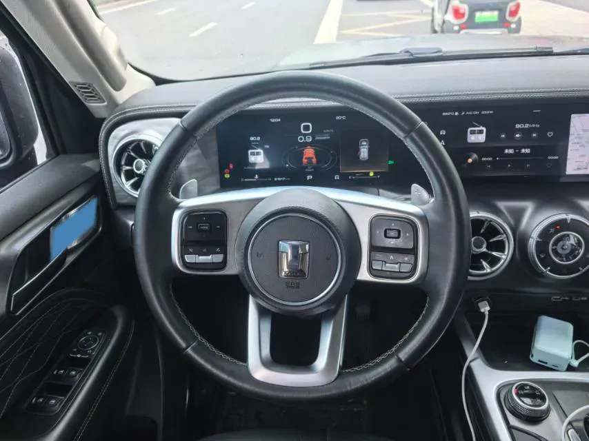 2021 Tank 300 2.0T 227HP L4 8AT,autocango,china used car exporter,china ev exporter,chinese used car exporter,chinese used ev exporter