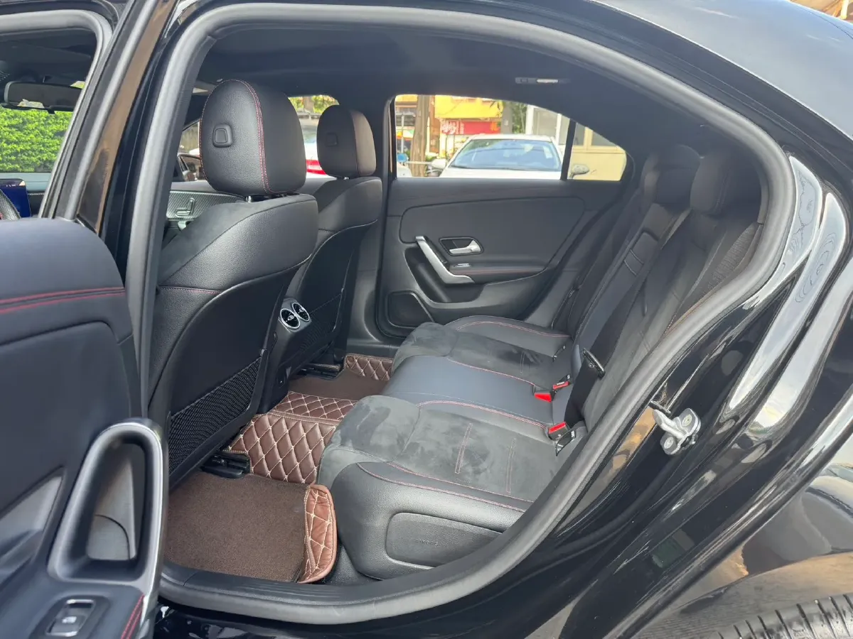 2024 Mercedes-Benz A Class 1.3T 163HP L4 7DCT,autocango,china used car exporter,china ev exporter,chinese used car exporter,chinese used ev exporter