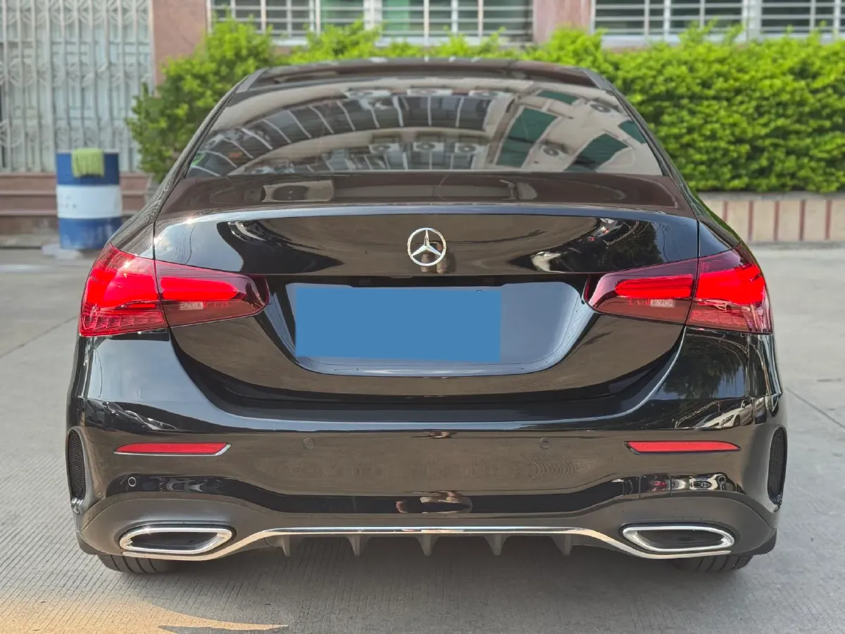 2024 Mercedes-Benz A Class 1.3T 163HP L4 7DCT,autocango,china used car exporter,china ev exporter,chinese used car exporter,chinese used ev exporter