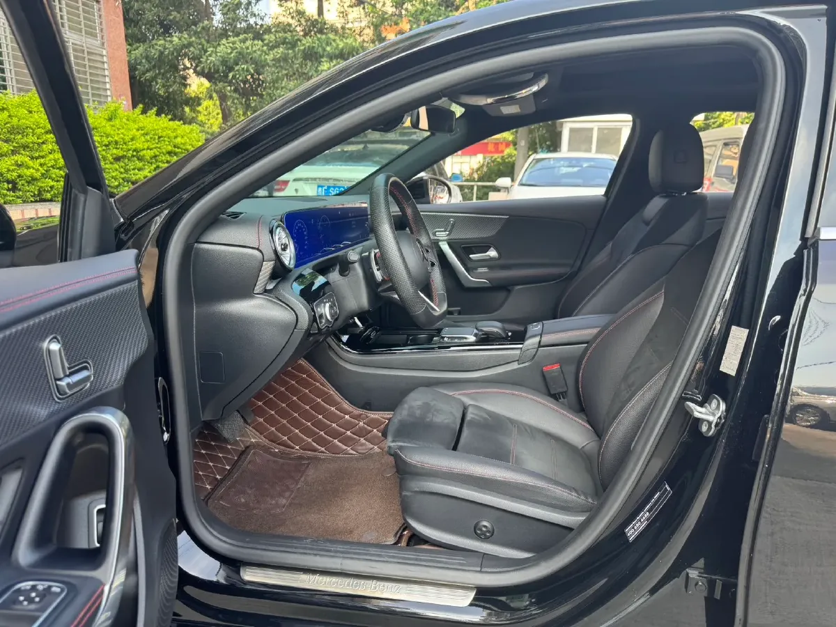 2024 Mercedes-Benz A Class 1.3T 163HP L4 7DCT,autocango,china used car exporter,china ev exporter,chinese used car exporter,chinese used ev exporter