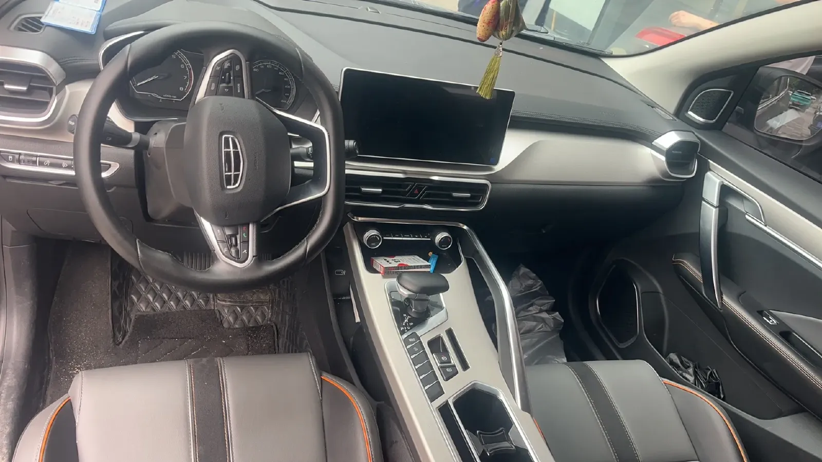 2023 Geely Coolray 1.5T 181HP L4 7DCT,autocango,china used car exporter,china ev exporter,chinese used car exporter,chinese used ev exporter