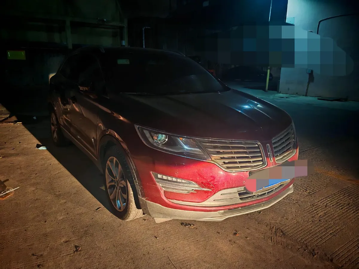 2018 Lincoln MKC 2.0T 203HP L4 6AT,autocango,china used car exporter,china ev exporter,chinese used car exporter,chinese used ev exporter