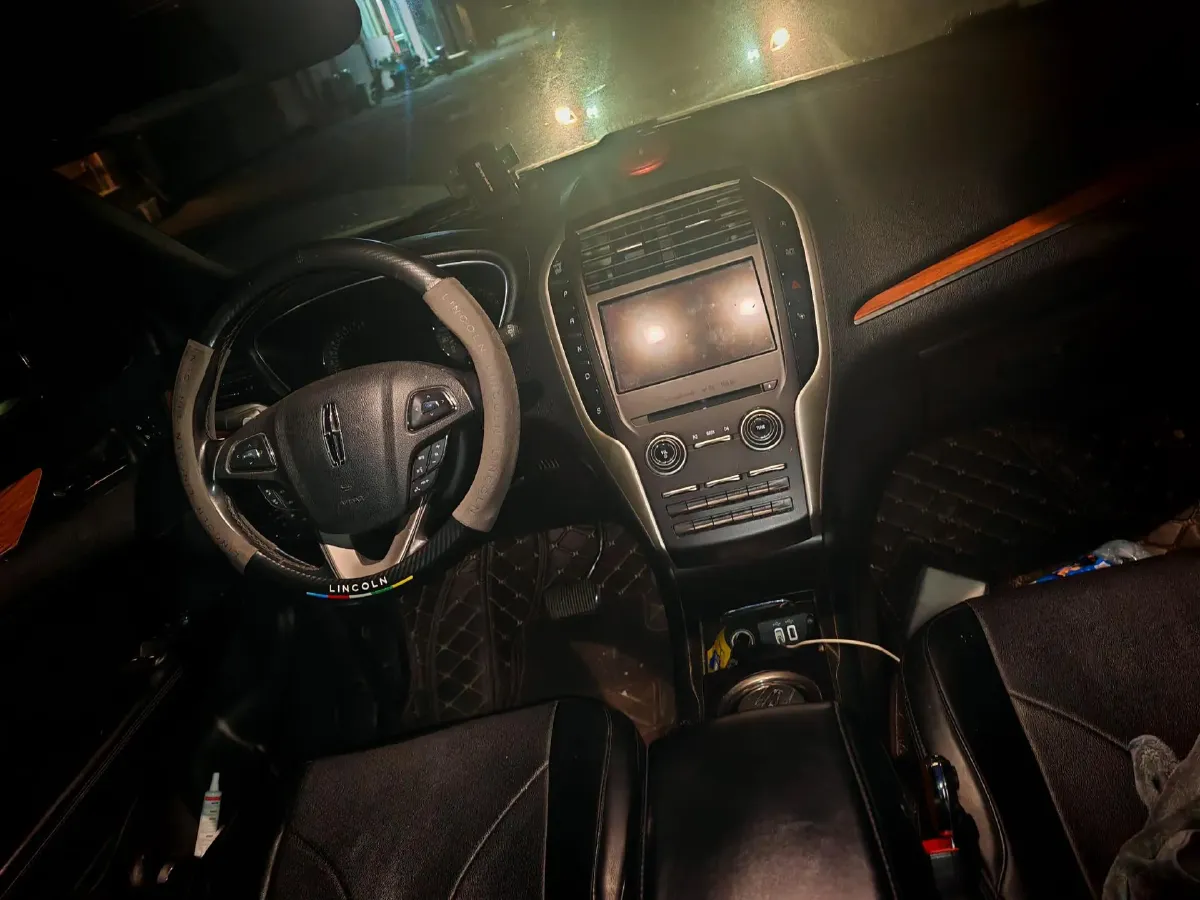 2018 Lincoln MKC 2.0T 203HP L4 6AT,autocango,china used car exporter,china ev exporter,chinese used car exporter,chinese used ev exporter