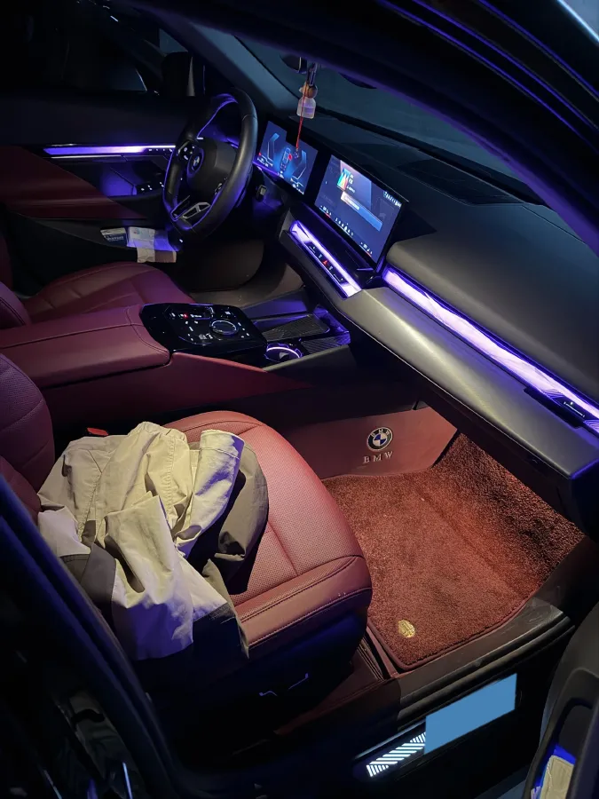 2024 BMW 5 Series 2.0T 258HP L4 8AT,autocango,china used car exporter,china ev exporter,chinese used car exporter,chinese used ev exporter