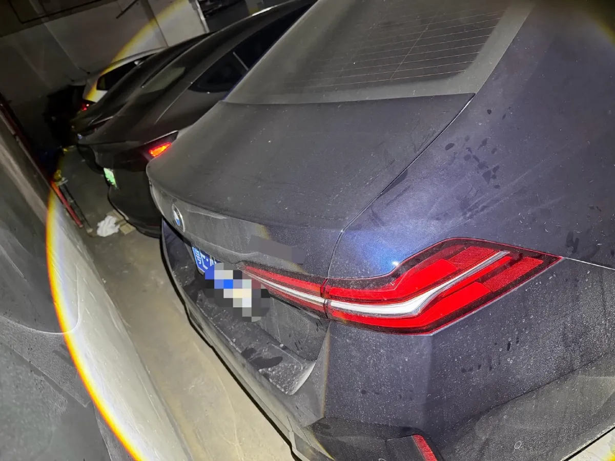 2024 BMW 5 Series 2.0T 258HP L4 8AT,autocango,china used car exporter,china ev exporter,chinese used car exporter,chinese used ev exporter