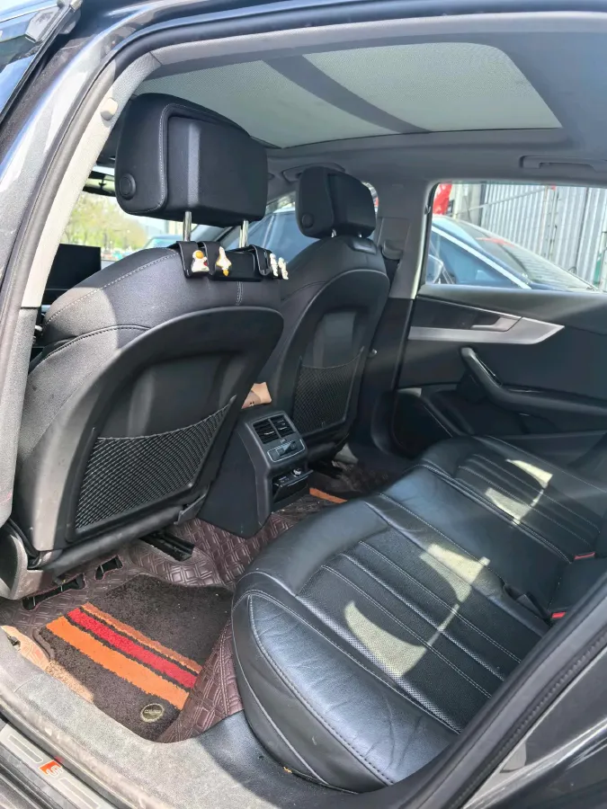 2020 Audi A4L 2.0T 190HP L4 7DCT,autocango,china used car exporter,china ev exporter,chinese used car exporter,chinese used ev exporter