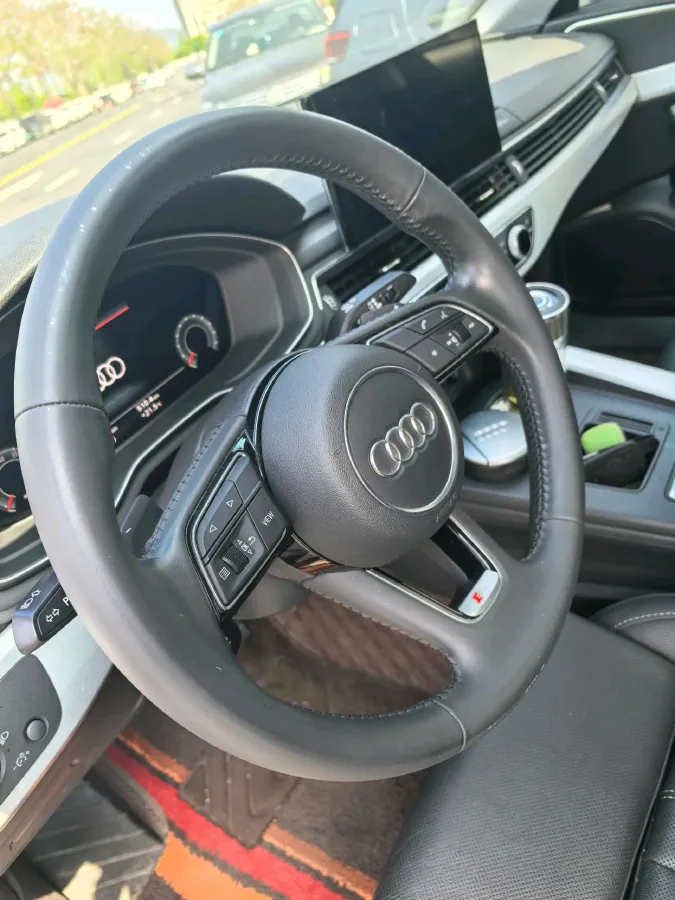 2020 Audi A4L 2.0T 190HP L4 7DCT,autocango,china used car exporter,china ev exporter,chinese used car exporter,chinese used ev exporter