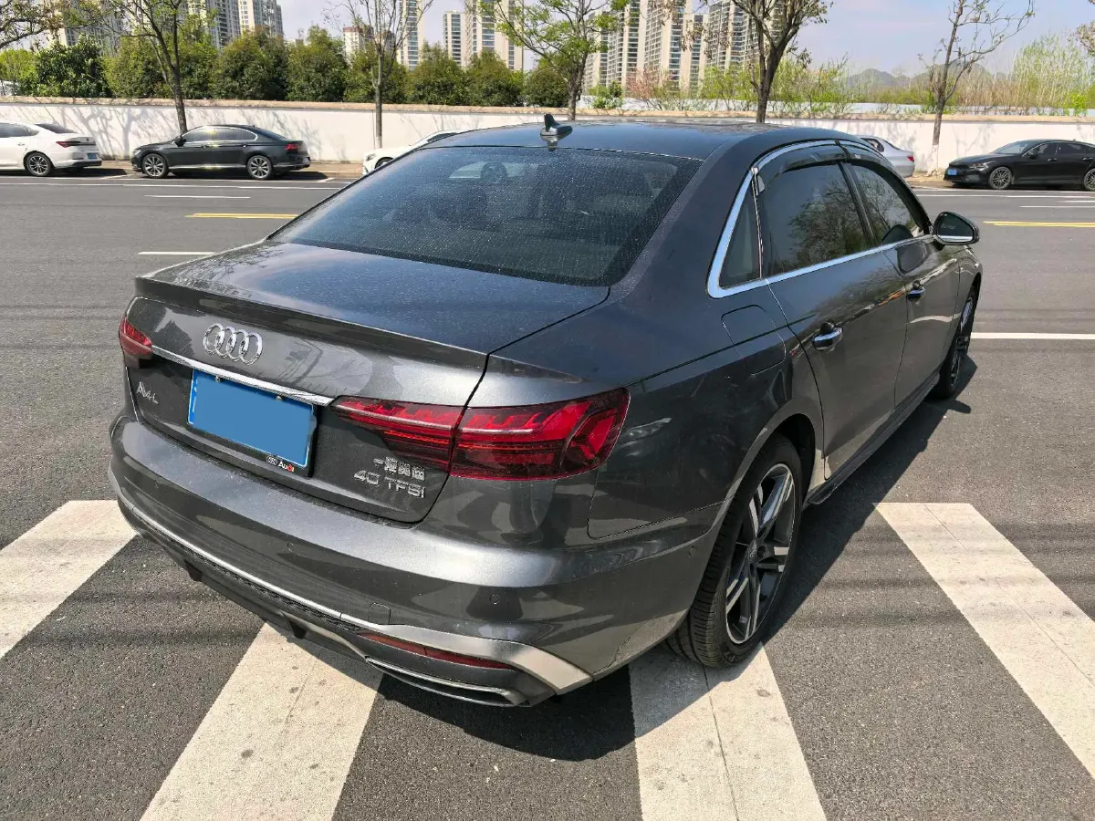 2020 Audi A4L 2.0T 190HP L4 7DCT,autocango,china used car exporter,china ev exporter,chinese used car exporter,chinese used ev exporter