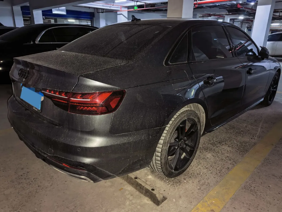 2023 Audi A4L 2.0T 190HP L4 7DCT,autocango,china used car exporter,china ev exporter,chinese used car exporter,chinese used ev exporter