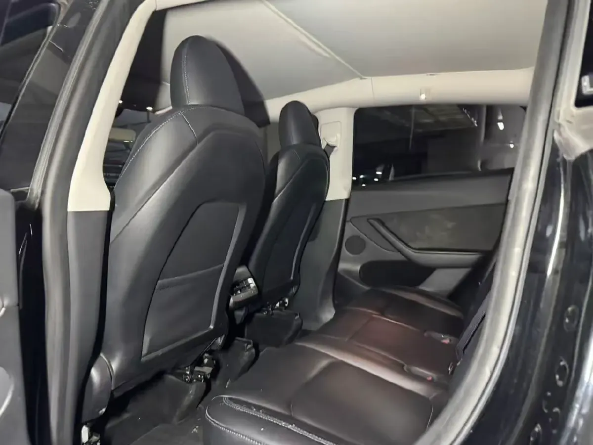 2022 Tesla Model Y BEV 60KWH,autocango,china used car exporter,china ev exporter,chinese used car exporter,chinese used ev exporter