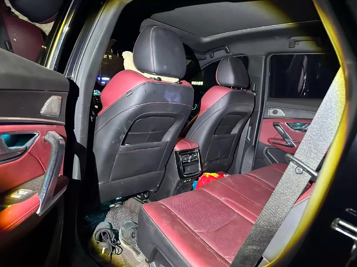 2021 Chery Tiggo 8 Plus 1.6T 197HP L4 7DCT,autocango,china used car exporter,china ev exporter,chinese used car exporter,chinese used ev exporter