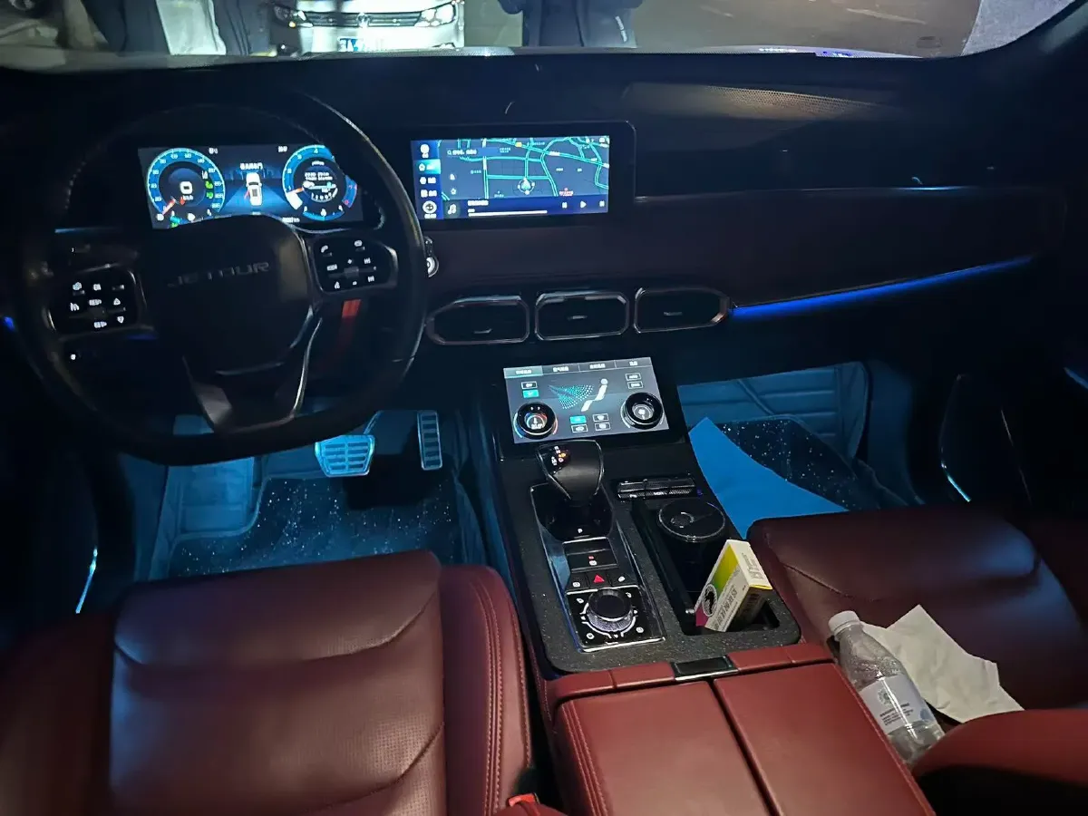 2021 Chery Tiggo 8 Plus 1.6T 197HP L4 7DCT,autocango,china used car exporter,china ev exporter,chinese used car exporter,chinese used ev exporter