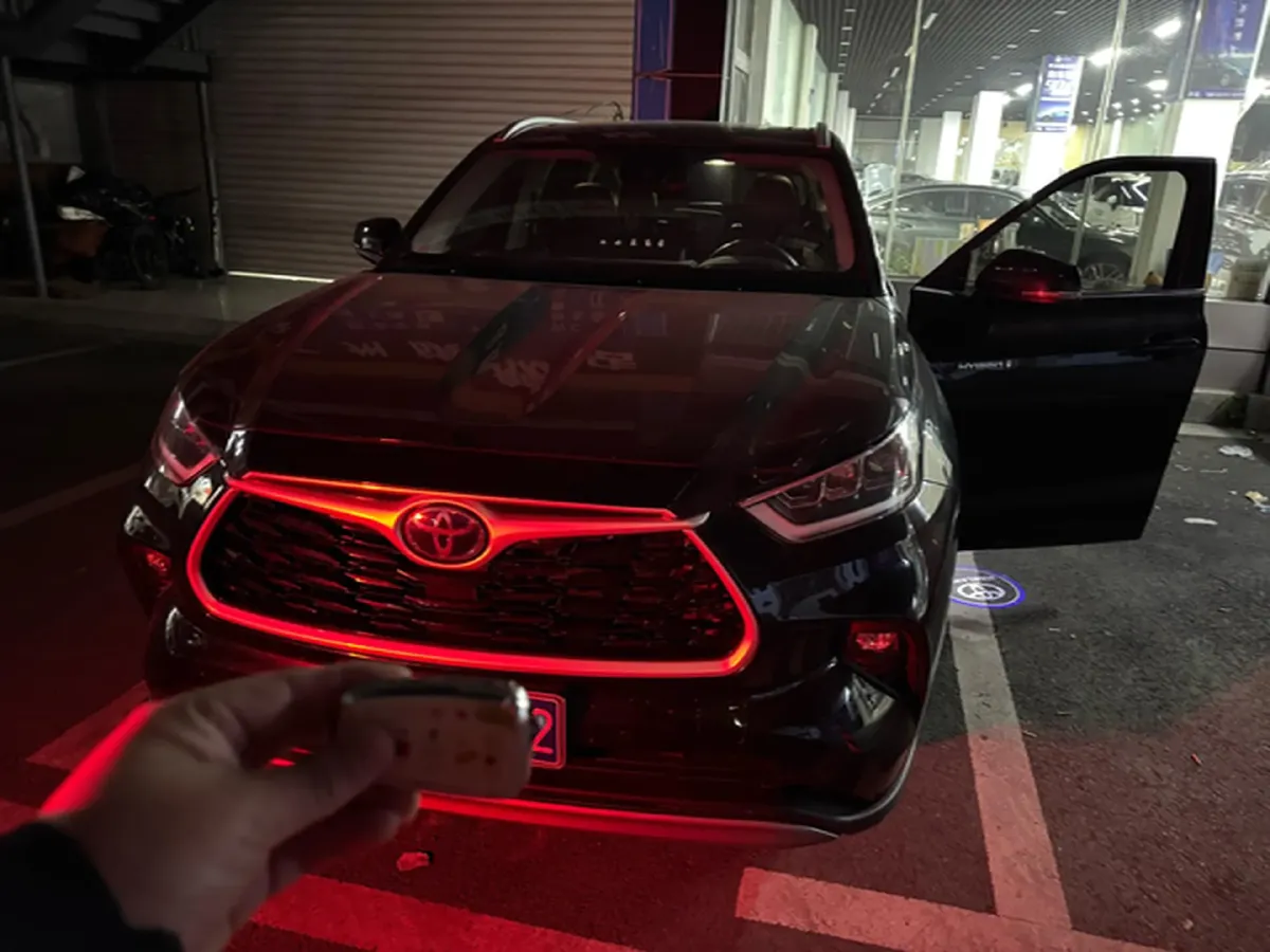 2022 Toyota Highlander 2.5L 192HP L4 E-CVT Hybrid,autocango,china used car exporter,china ev exporter,chinese used car exporter,chinese used ev exporter