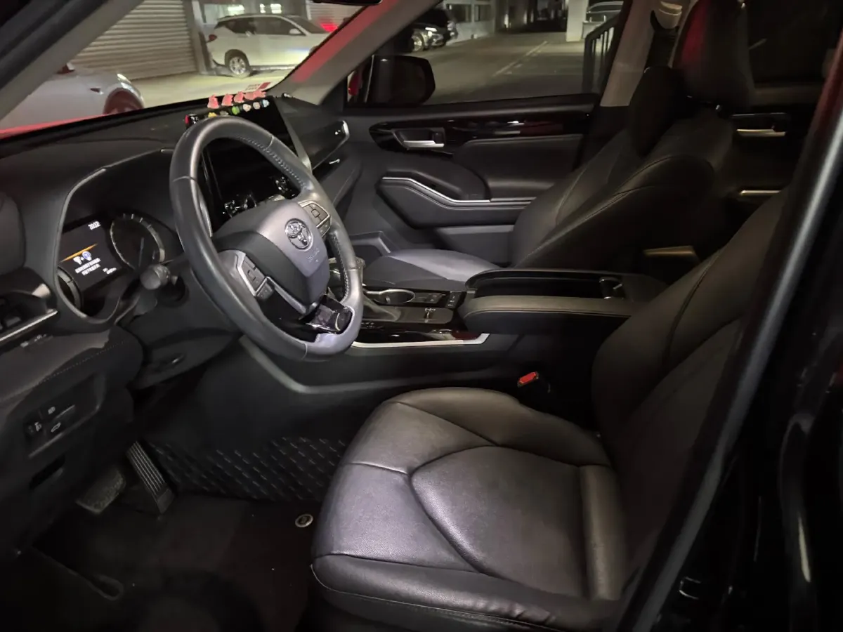 2022 Toyota Highlander 2.5L 192HP L4 E-CVT Hybrid,autocango,china used car exporter,china ev exporter,chinese used car exporter,chinese used ev exporter