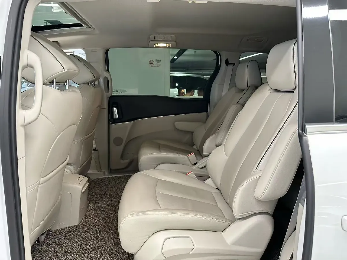 2021 Buick GL8 2.0T 237HP L4 9AT,autocango,china used car exporter,china ev exporter,chinese used car exporter,chinese used ev exporter