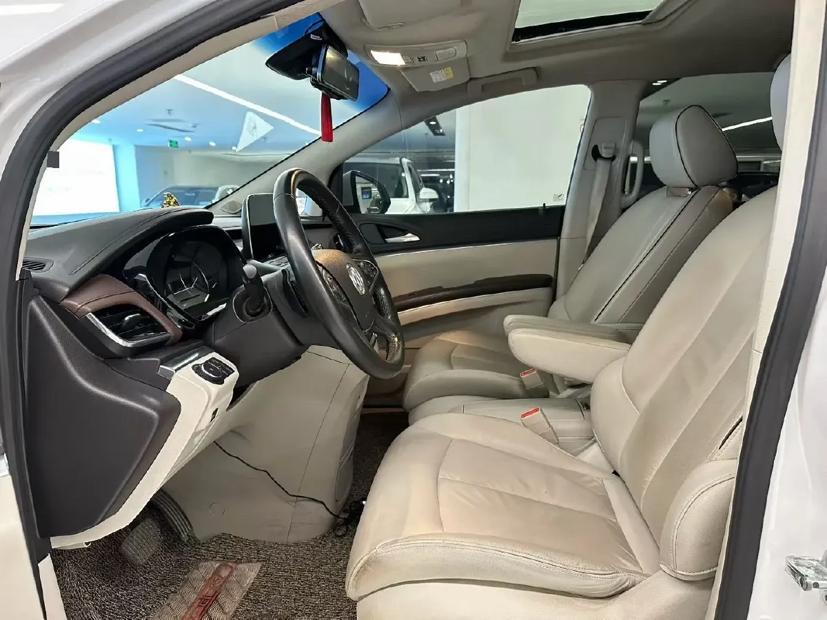 2021 Buick GL8 2.0T 237HP L4 9AT,autocango,china used car exporter,china ev exporter,chinese used car exporter,chinese used ev exporter