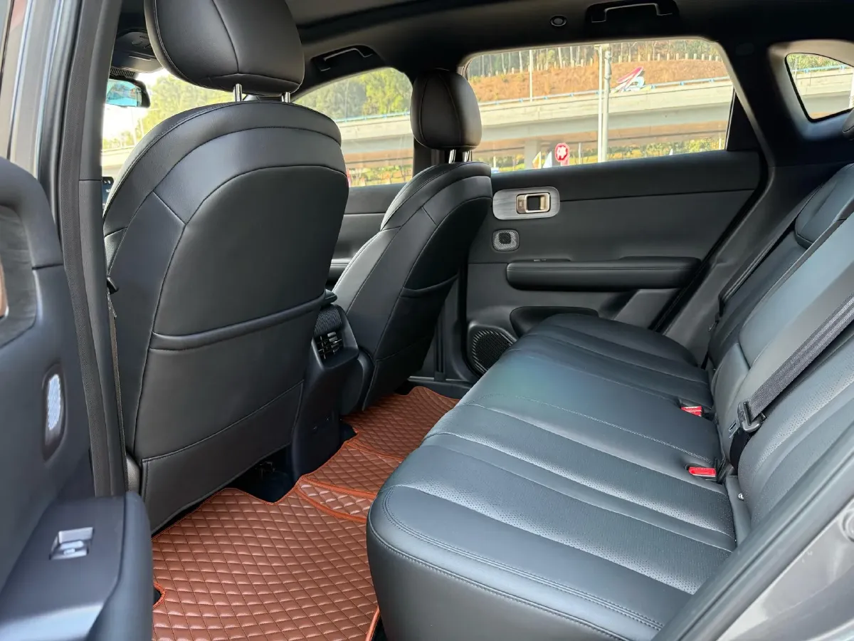 2024 WuLing XingGuangS BEV 60KWH,autocango,china used car exporter,china ev exporter,chinese used car exporter,chinese used ev exporter