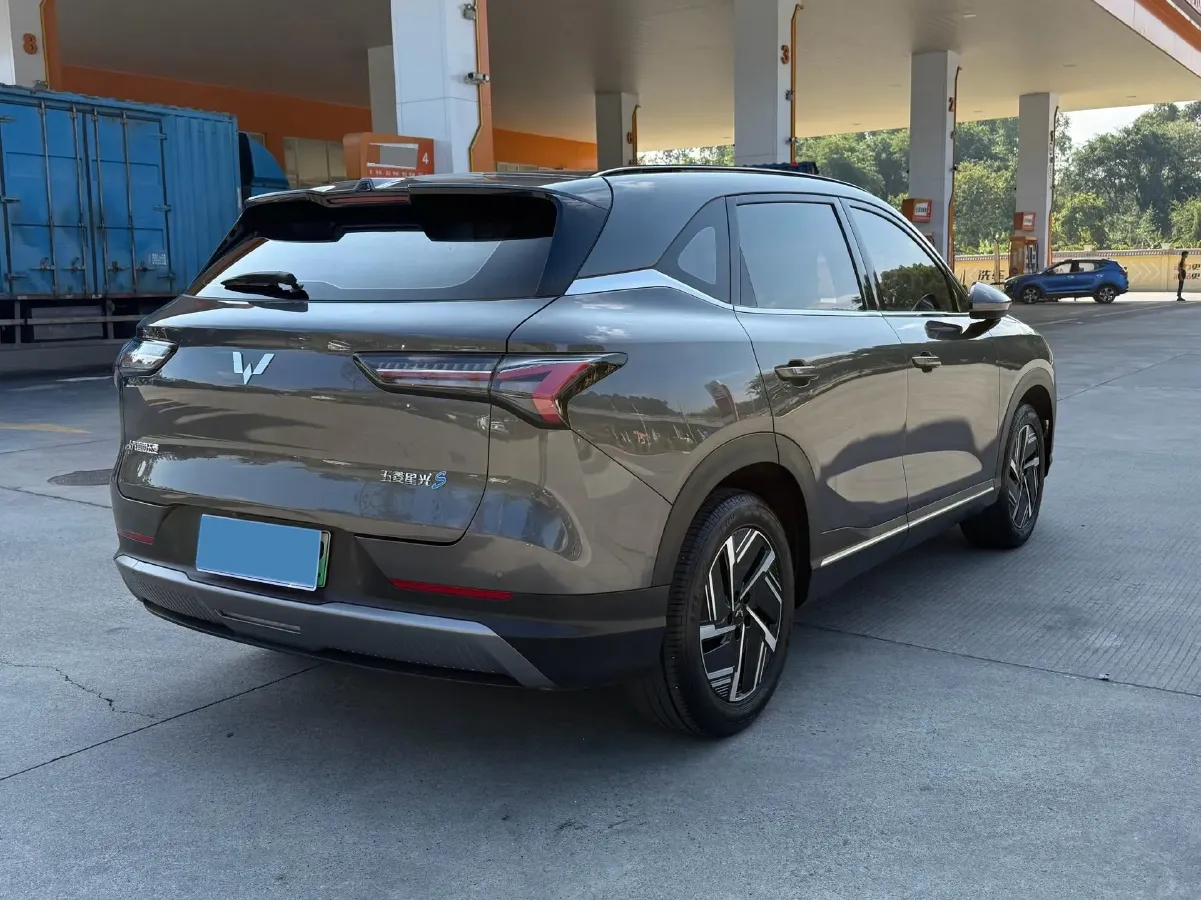 2024 WuLing XingGuangS BEV 60KWH,autocango,china used car exporter,china ev exporter,chinese used car exporter,chinese used ev exporter