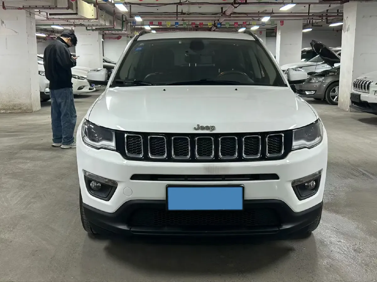 2019 Jeep Compass 2.0L 148HP L4 9AT,autocango,china used car exporter,china ev exporter,chinese used car exporter,chinese used ev exporter