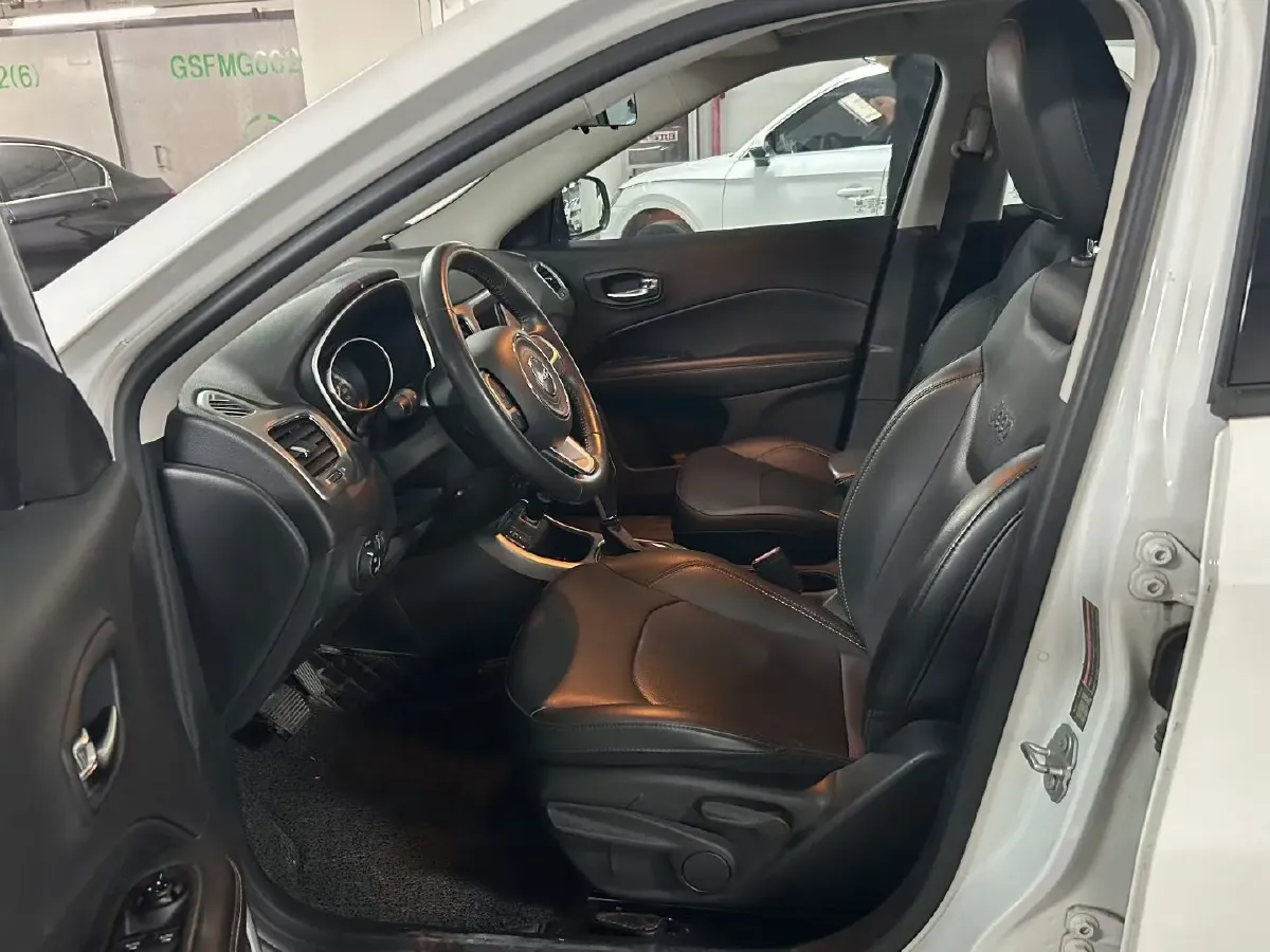 2019 Jeep Compass 2.0L 148HP L4 9AT,autocango,china used car exporter,china ev exporter,chinese used car exporter,chinese used ev exporter