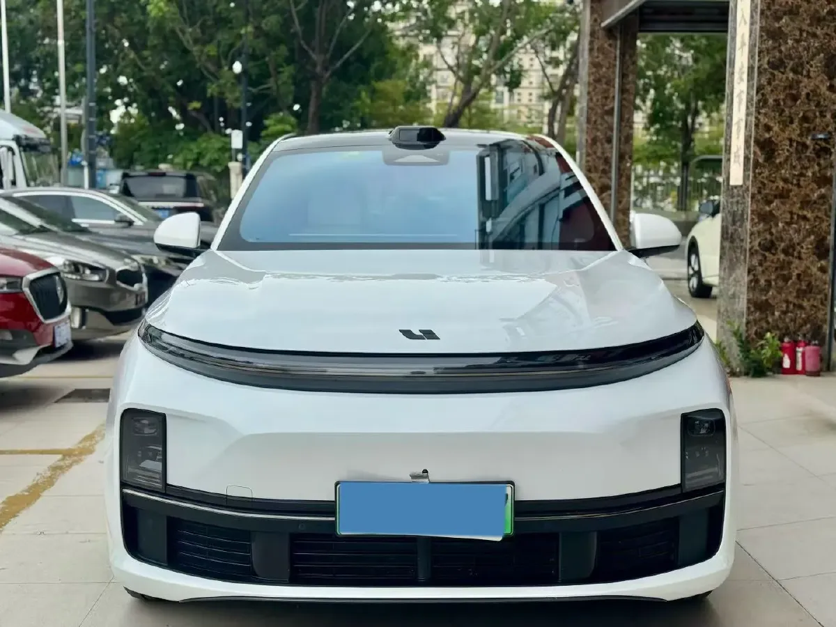 2023 Li L7 Range Extended 154HP REEV 40.9KWH,autocango,china used car exporter,china ev exporter,chinese used car exporter,chinese used ev exporter