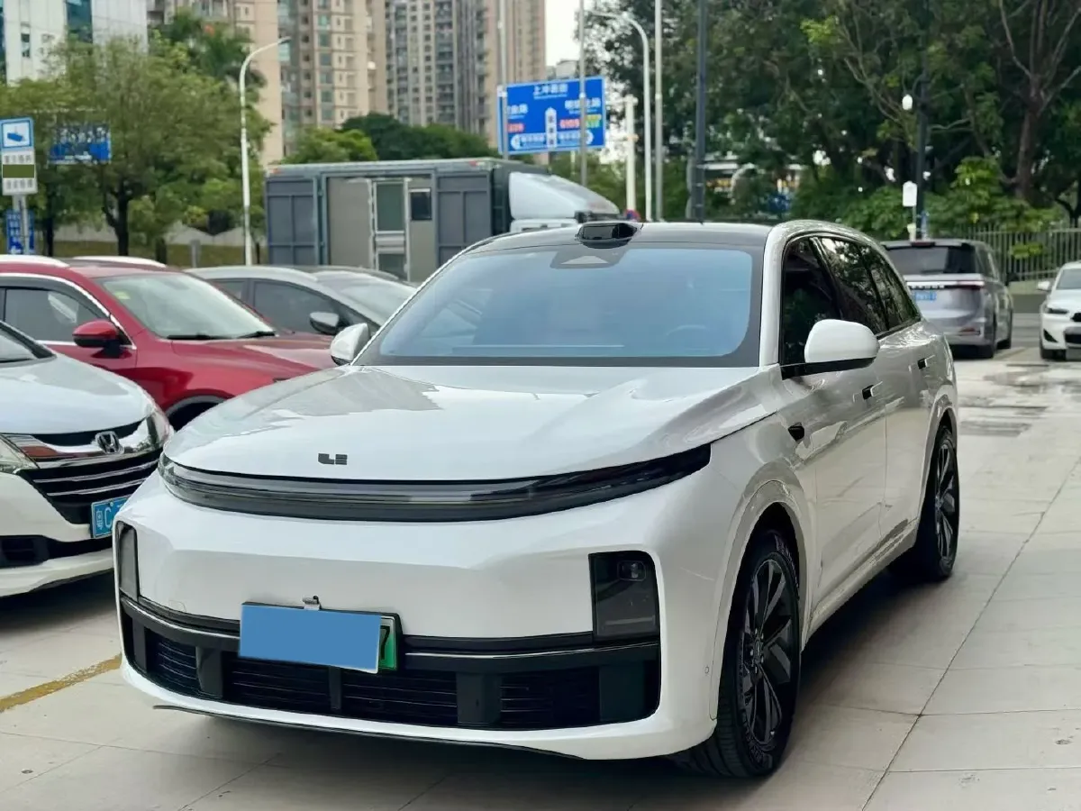 2023 Li L7 Range Extended 154HP REEV 40.9KWH,autocango,china used car exporter,china ev exporter,chinese used car exporter,chinese used ev exporter