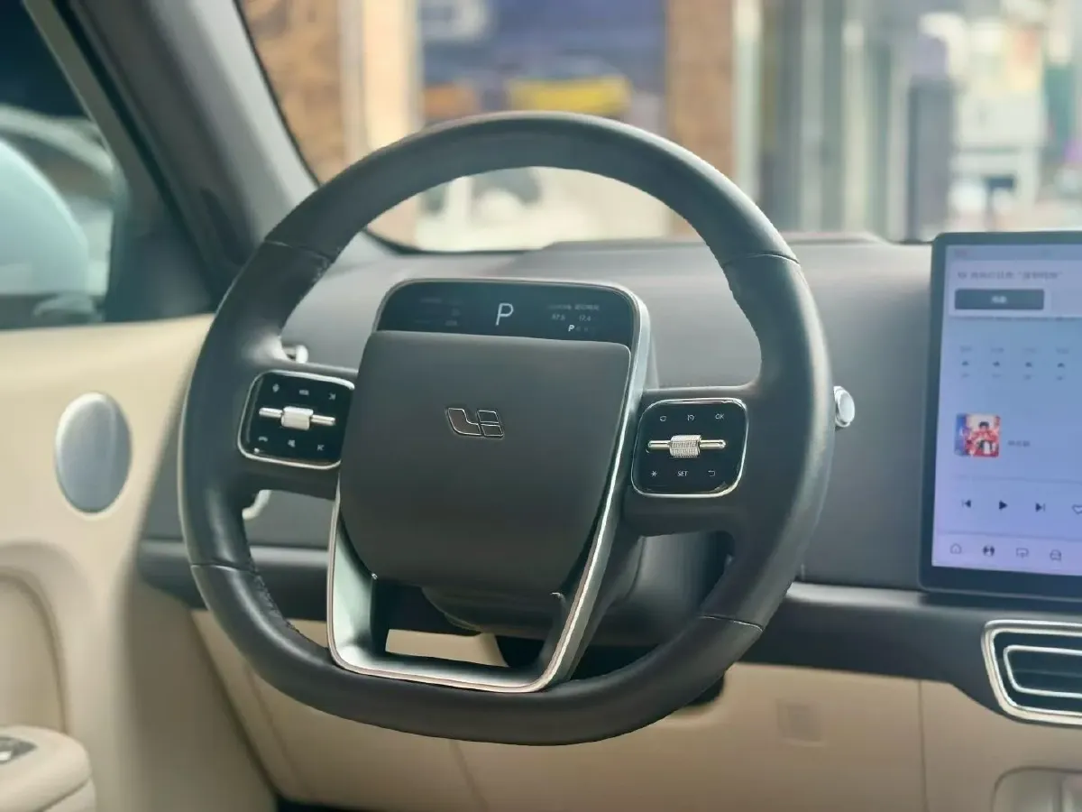 2023 Li L7 Range Extended 154HP REEV 40.9KWH,autocango,china used car exporter,china ev exporter,chinese used car exporter,chinese used ev exporter