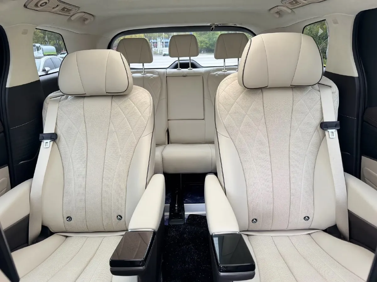 2024 Denza D9 1.5T 139HP L4 E-CVT PHEV 40KWH,autocango,china used car exporter,china ev exporter,chinese used car exporter,chinese used ev exporter