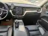 2022 Volvo XC60 2.0T 250HP L4 8AT