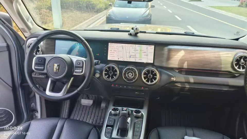 2023 Tank 300 2.0T 227HP L4 8AT,autocango,china used car exporter,china ev exporter,chinese used car exporter,chinese used ev exporter