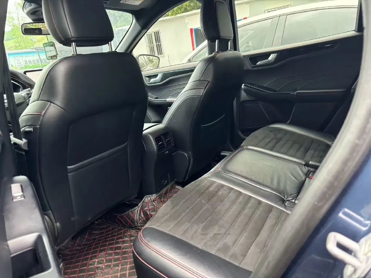 2020 Ford Escape 2.0T 248HP L4 8AT,autocango,china used car exporter,china ev exporter,chinese used car exporter,chinese used ev exporter