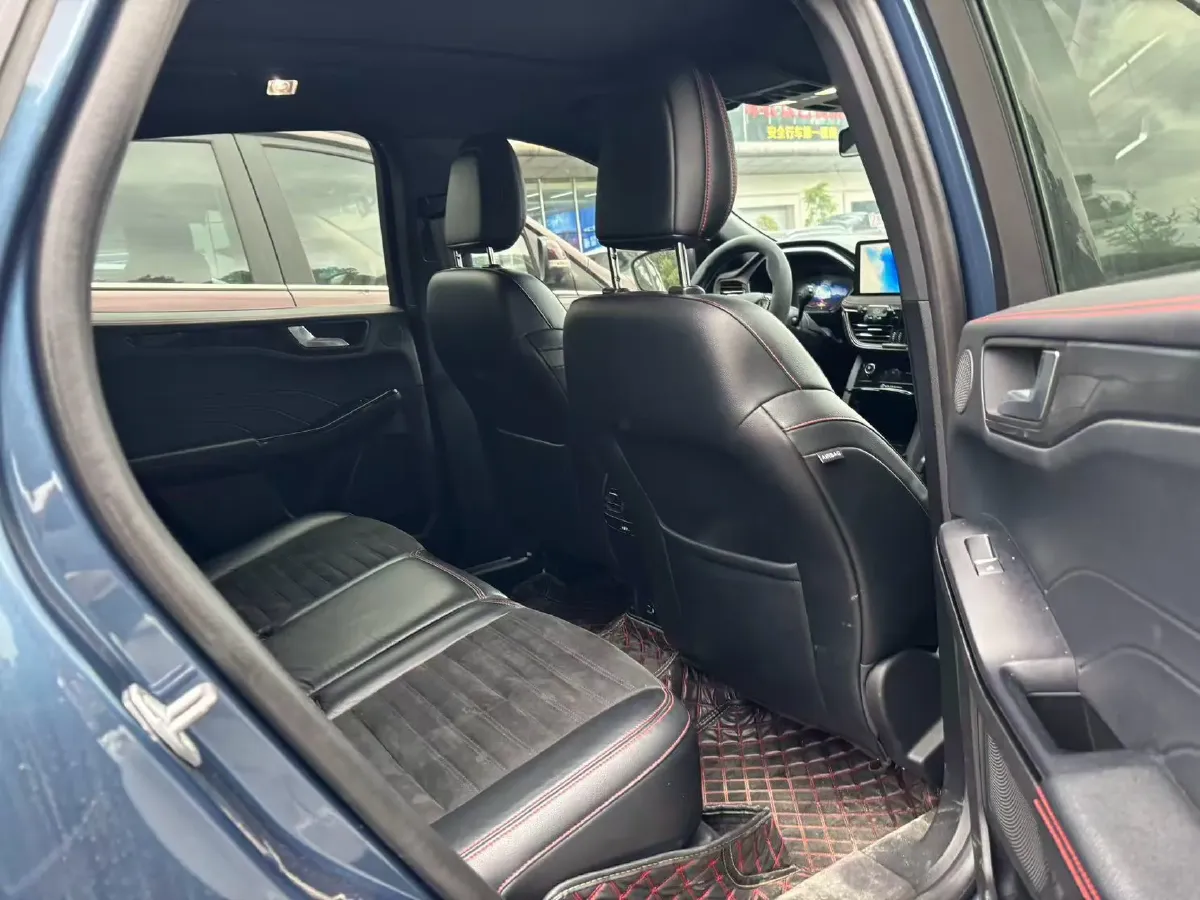 2020 Ford Escape 2.0T 248HP L4 8AT,autocango,china used car exporter,china ev exporter,chinese used car exporter,chinese used ev exporter