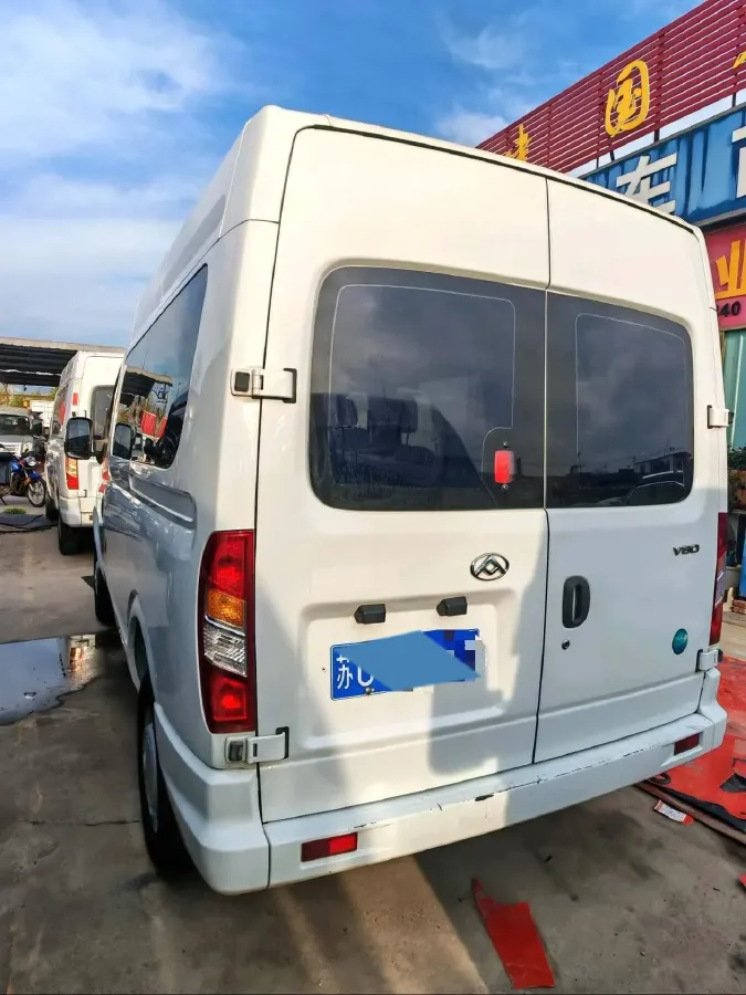 2021 MAXUS XinTu V80 2.0T 139HP L4 6MT,autocango,china used car exporter,china ev exporter,chinese used car exporter,chinese used ev exporter