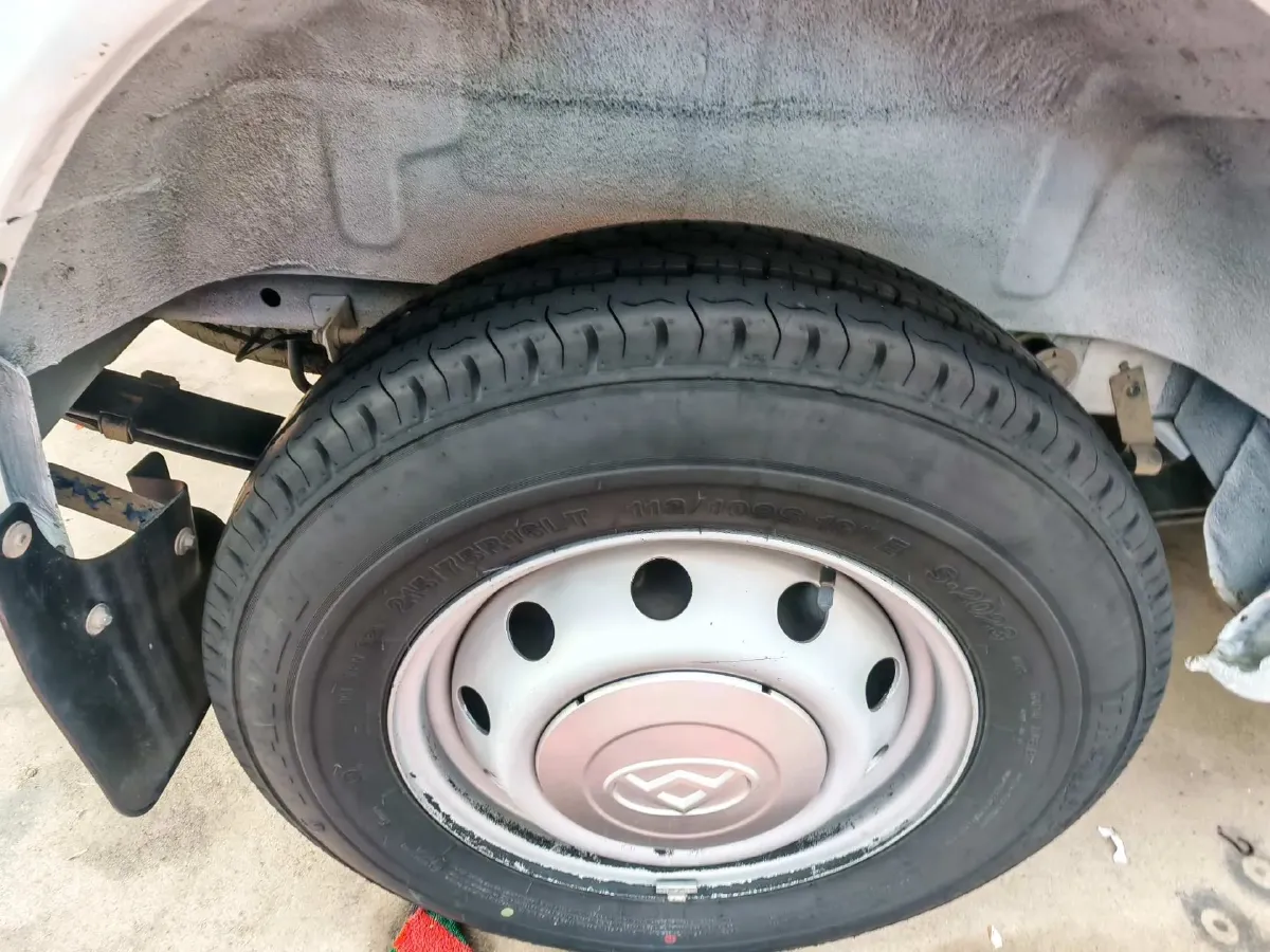 2021 MAXUS XinTu V80 2.0T 139HP L4 6MT,autocango,china used car exporter,china ev exporter,chinese used car exporter,chinese used ev exporter