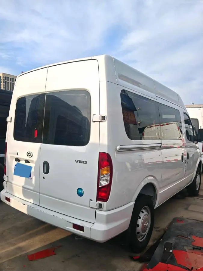 2021 MAXUS XinTu V80 2.0T 139HP L4 6MT,autocango,china used car exporter,china ev exporter,chinese used car exporter,chinese used ev exporter