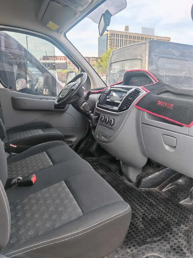 2021 MAXUS XinTu V80 2.0T 139HP L4 6MT,autocango,china used car exporter,china ev exporter,chinese used car exporter,chinese used ev exporter