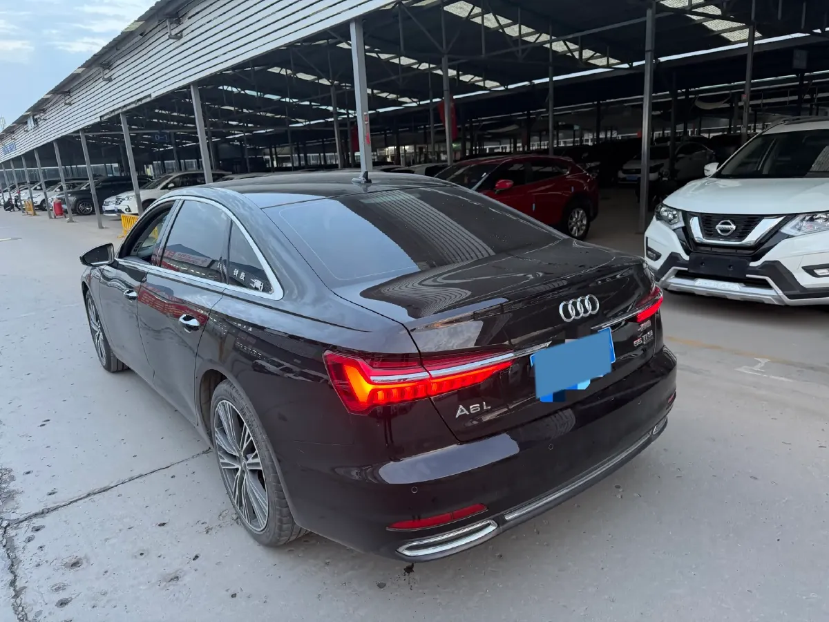 2021 Audi A6L 2.0T 190HP L4 7DCT,autocango,china used car exporter,china ev exporter,chinese used car exporter,chinese used ev exporter
