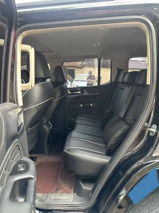 2021 Tank 300 2.0T 227HP L4 8AT,autocango,china used car exporter,china ev exporter,chinese used car exporter,chinese used ev exporter