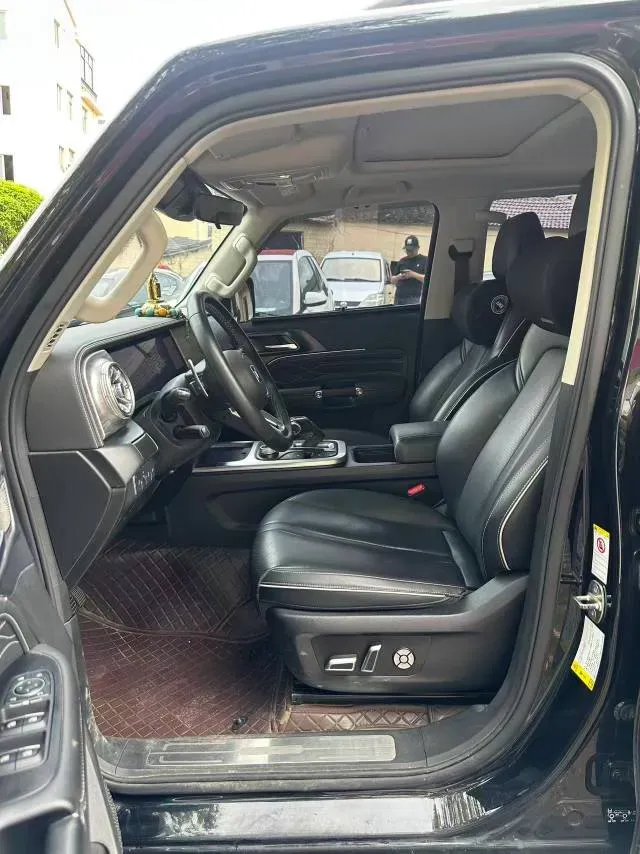 2021 Tank 300 2.0T 227HP L4 8AT,autocango,china used car exporter,china ev exporter,chinese used car exporter,chinese used ev exporter