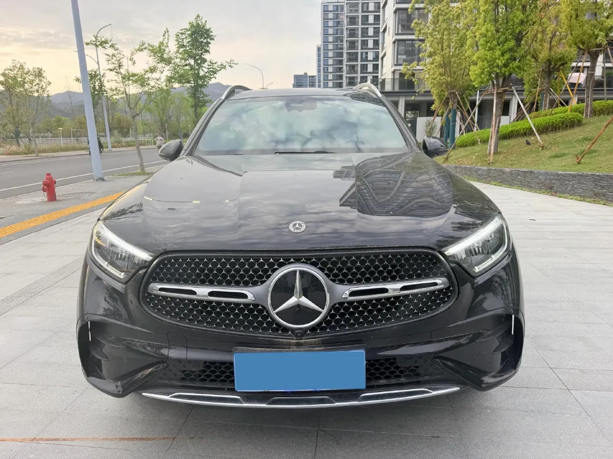 2024 Mercedes-Benz GLC Class 2.0T 258HP L4 9AT,autocango,china used car exporter,china ev exporter,chinese used car exporter,chinese used ev exporter