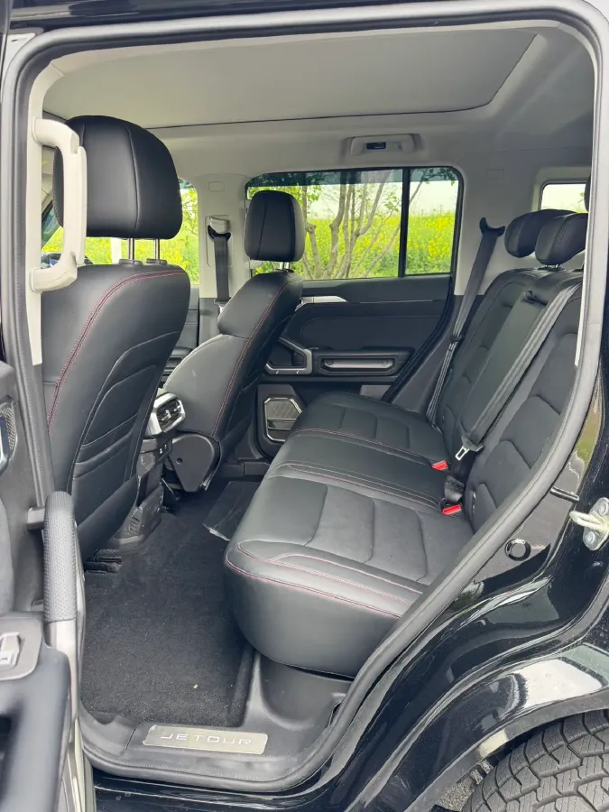 2025 Jetour Traveller 2.0T 254HP L4 7DCT,autocango,china used car exporter,china ev exporter,chinese used car exporter,chinese used ev exporter