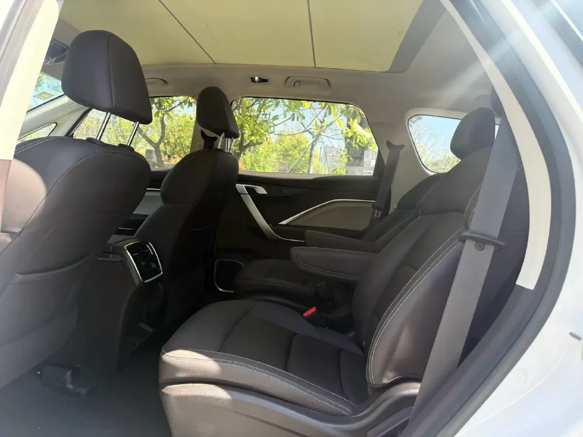 2021 Geely JiaJi 1.8T 184HP L4 7DCT,autocango,china used car exporter,china ev exporter,chinese used car exporter,chinese used ev exporter