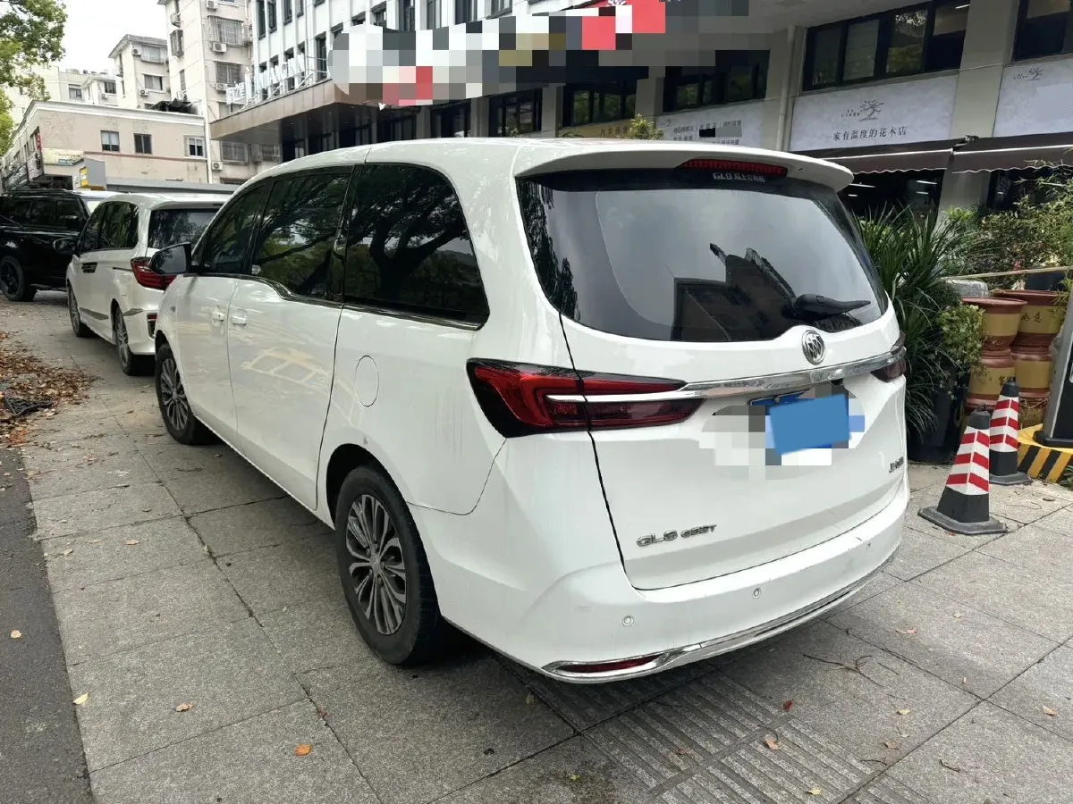 2021 Buick GL8 2.0T 237HP L4 9AT,autocango,china used car exporter,china ev exporter,chinese used car exporter,chinese used ev exporter