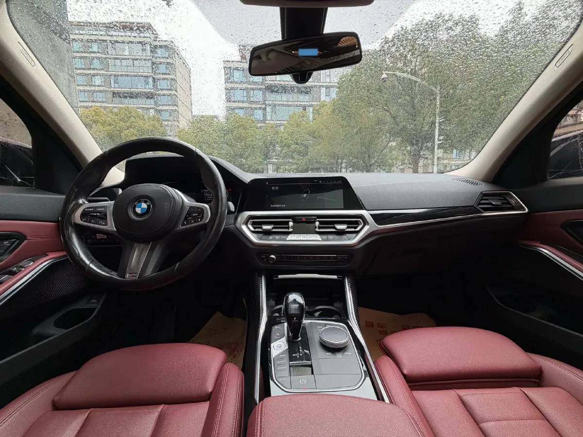 2021 BMW 3 Series 2.0T 156HP L4 8AT,autocango,china used car exporter,china ev exporter,chinese used car exporter,chinese used ev exporter