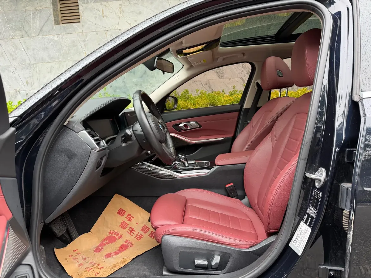 2021 BMW 3 Series 2.0T 156HP L4 8AT,autocango,china used car exporter,china ev exporter,chinese used car exporter,chinese used ev exporter