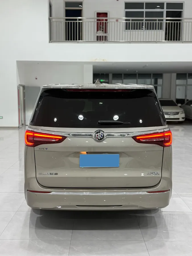 2022 Buick GL8 2.0T 237HP L4 9AT,autocango,china used car exporter,china ev exporter,chinese used car exporter,chinese used ev exporter