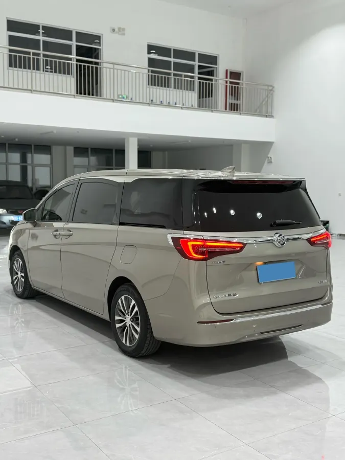 2022 Buick GL8 2.0T 237HP L4 9AT,autocango,china used car exporter,china ev exporter,chinese used car exporter,chinese used ev exporter