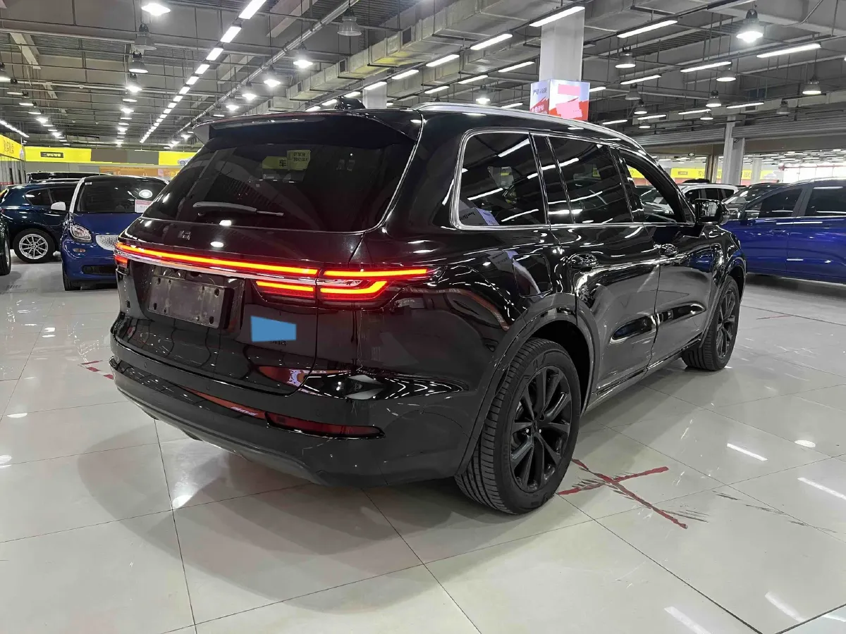 2021 Li ONE Range Extended 131HP REEV 40.5KWH,autocango,china used car exporter,china ev exporter,chinese used car exporter,chinese used ev exporter